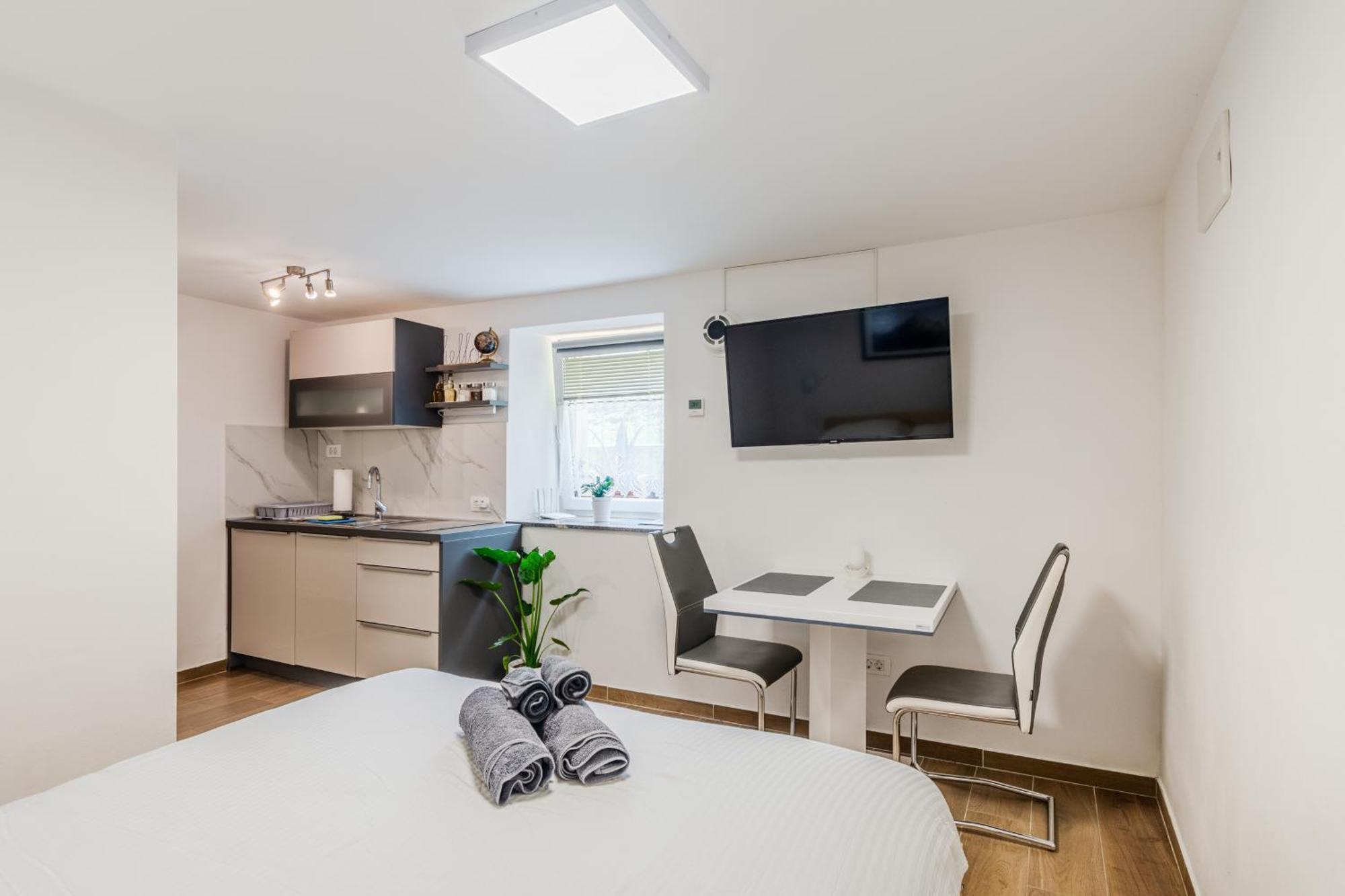 Apartmaji Mausi Бовец Экстерьер фото