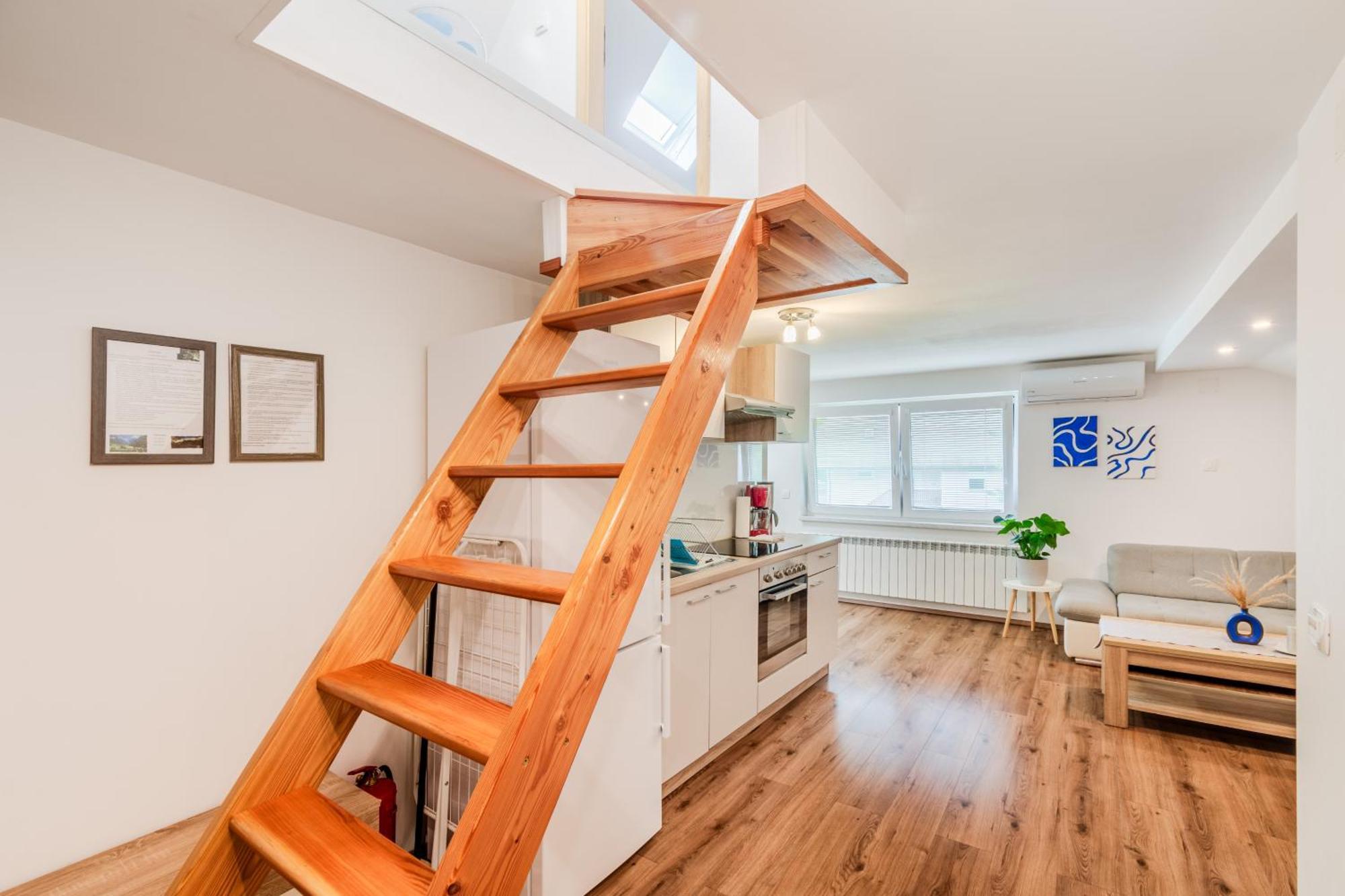 Apartmaji Mausi Бовец Экстерьер фото